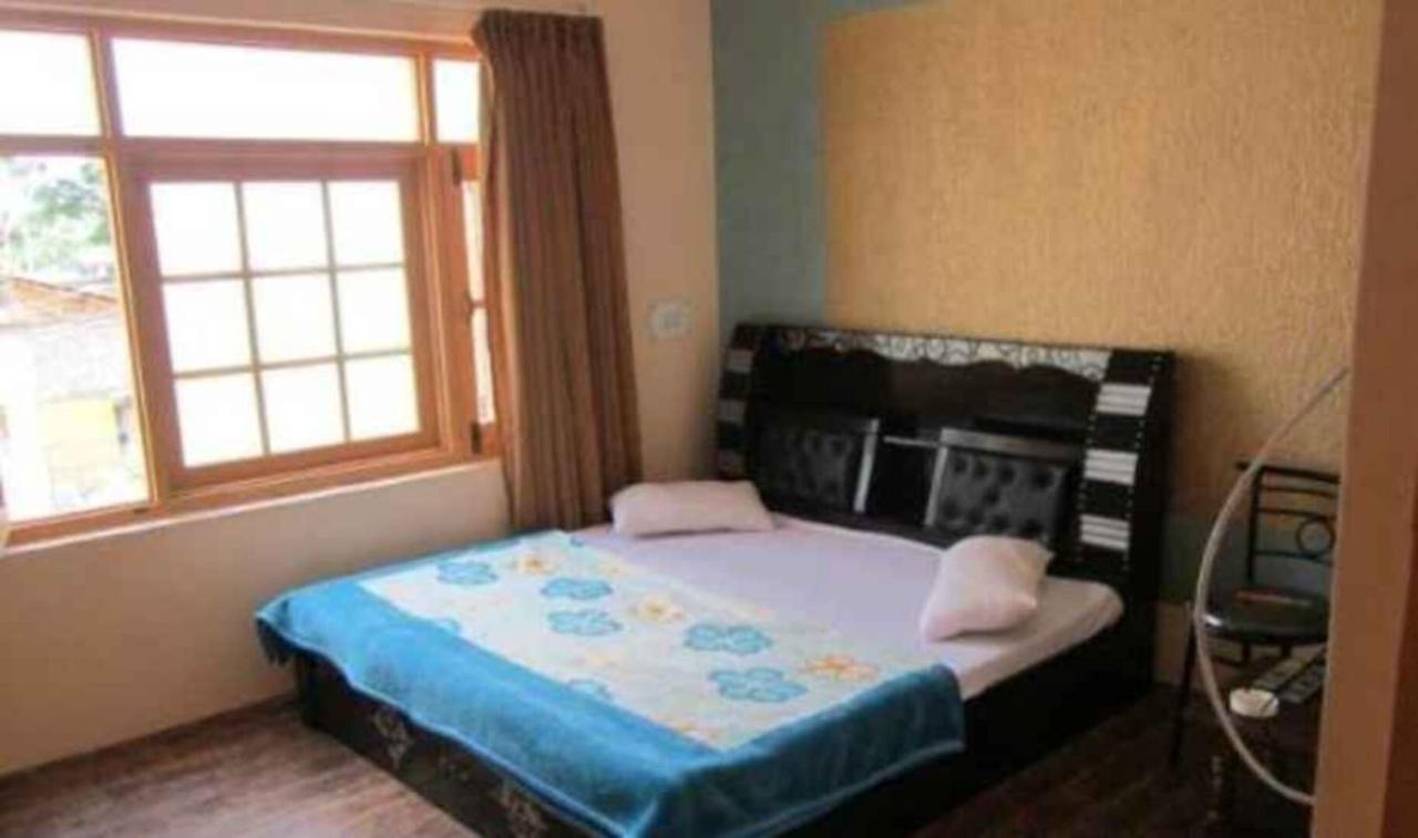 Srīnagar Hotel Grand City Heart מראה חיצוני תמונה