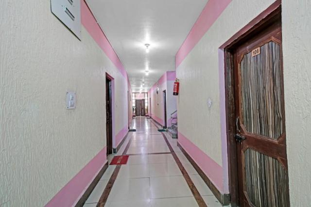 Srīnagar Hotel Grand City Heart מראה חיצוני תמונה