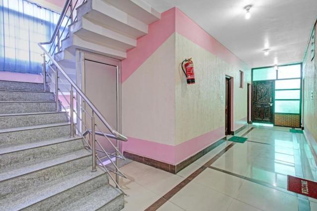 Srīnagar Hotel Grand City Heart מראה חיצוני תמונה