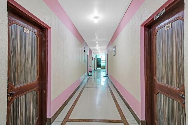 Srīnagar Hotel Grand City Heart מראה חיצוני תמונה